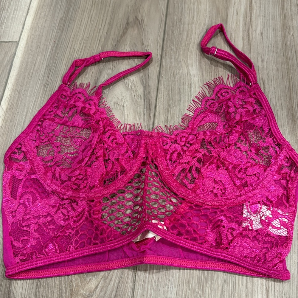 Bralette - Picture 1 of 5